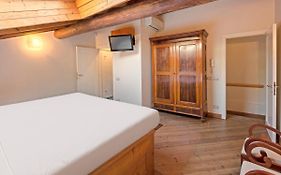 City Centre Rooms And Apartments